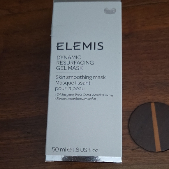 ELEMIS Dynamic Resurfacing Gel Mask - Gray and Black - Picture 1 of 3